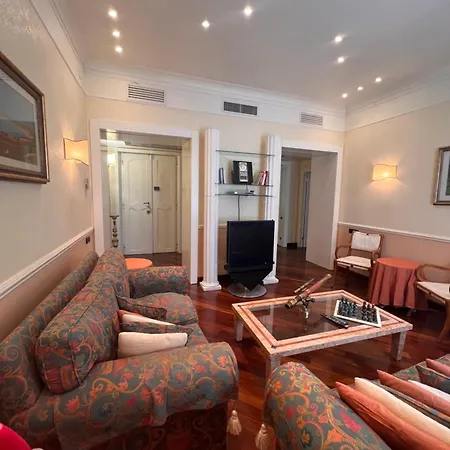 فندق مبيت وإفطار Residenza Lucullo