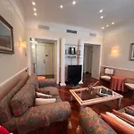 Alojamento de Acomodação e Pequeno-almoço Residenza Lucullo