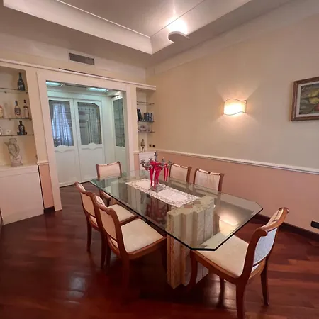 Alojamento de Acomodação e Pequeno-almoço Residenza Lucullo Roma