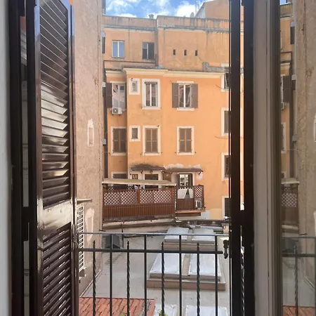 Alojamento de Acomodação e Pequeno-almoço Residenza Lucullo Roma