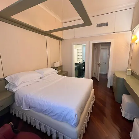 Alojamento de Acomodação e Pequeno-almoço Residenza Lucullo